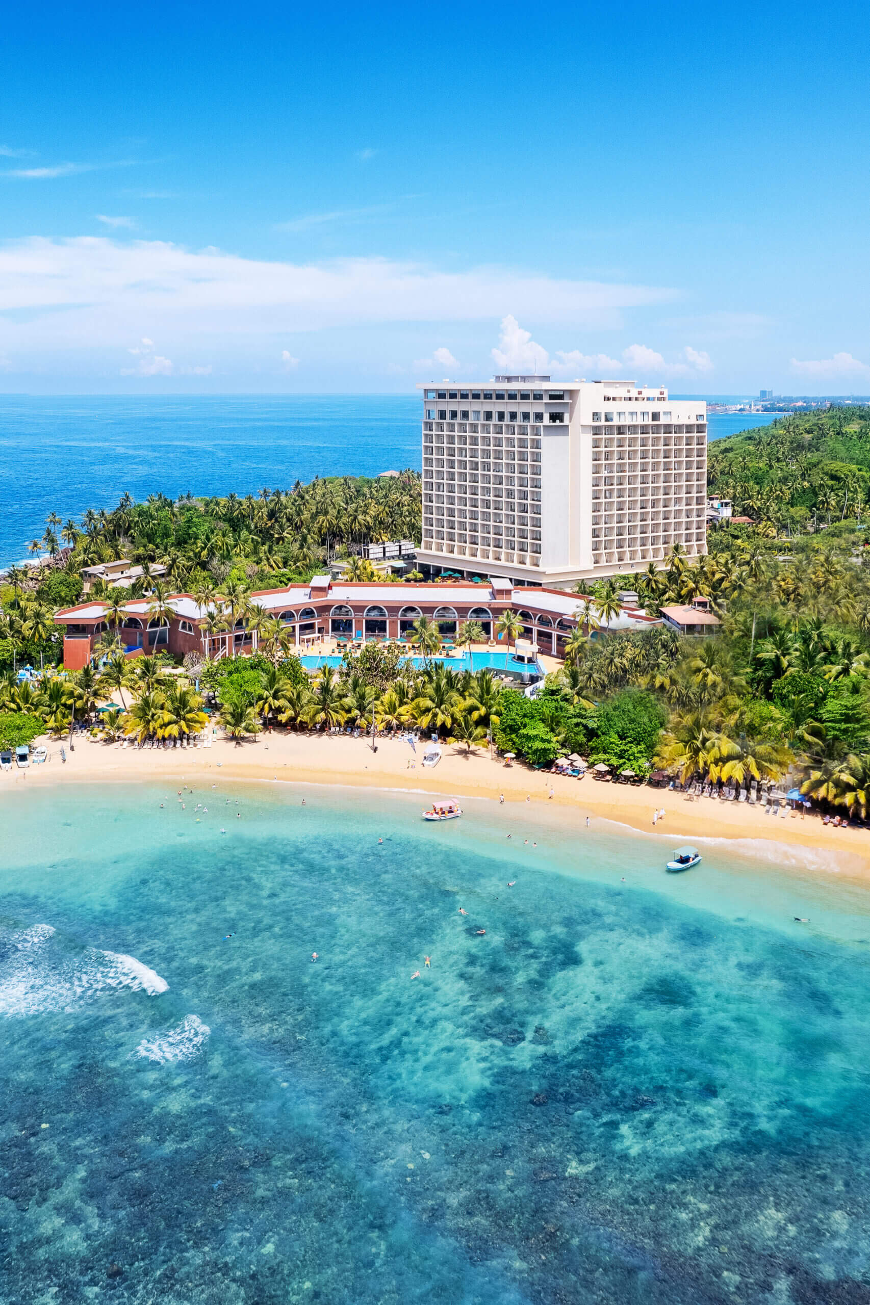 Araliya Beach Resort и пляж Унаватуны, Шри-Ланка